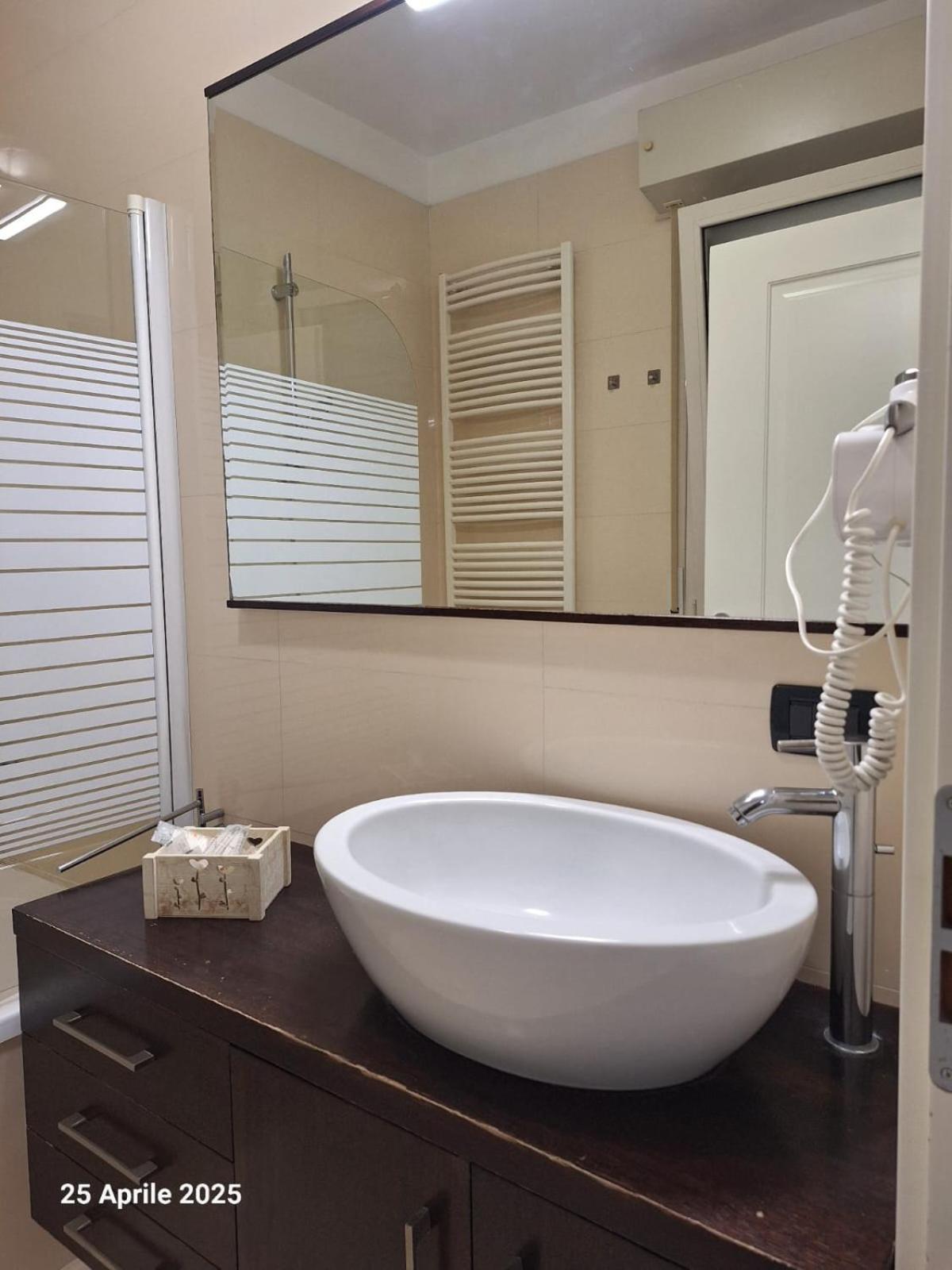 Il Melograno Apartment Римини Екстериор снимка