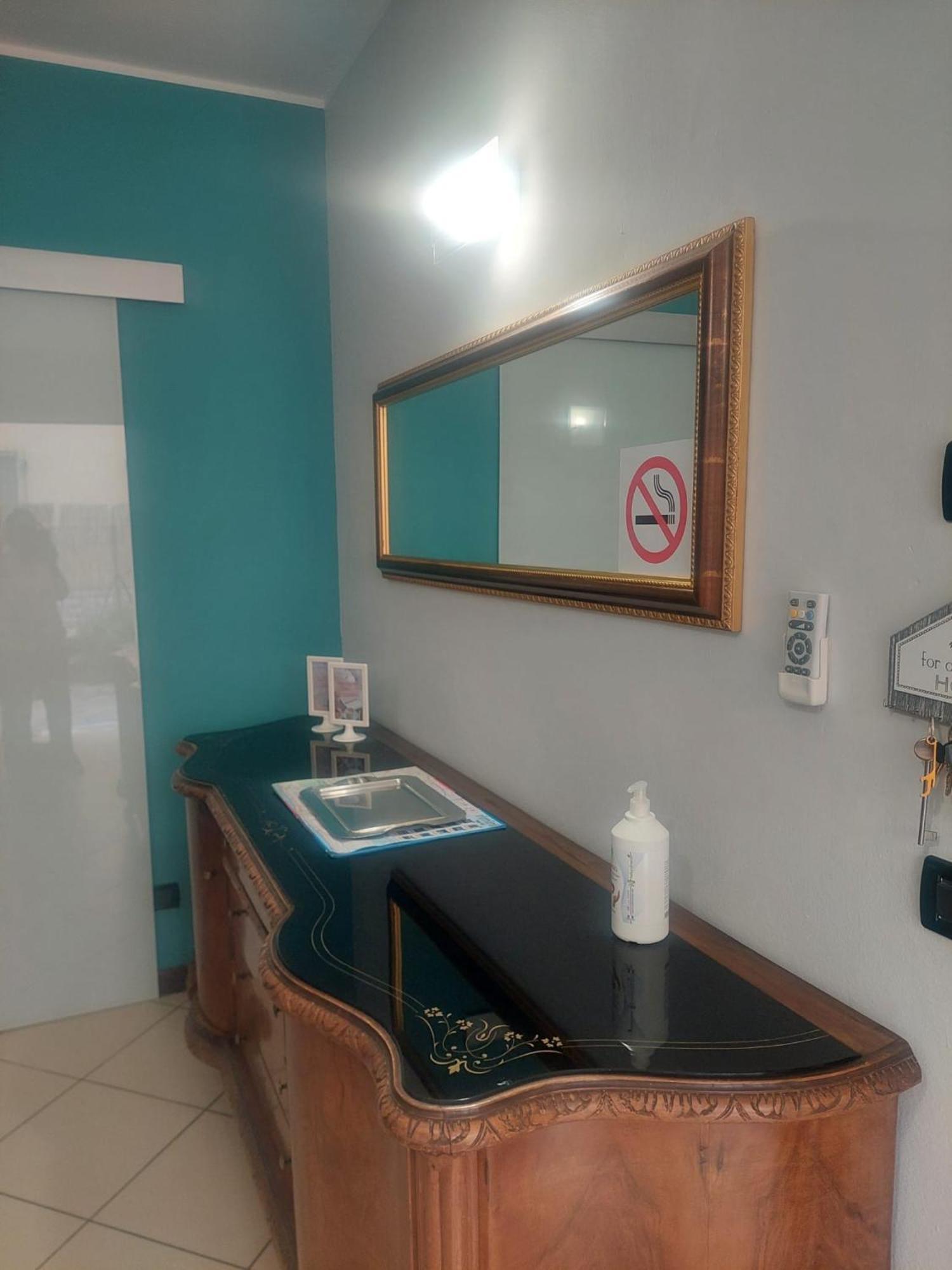 Il Melograno Apartment Римини Екстериор снимка