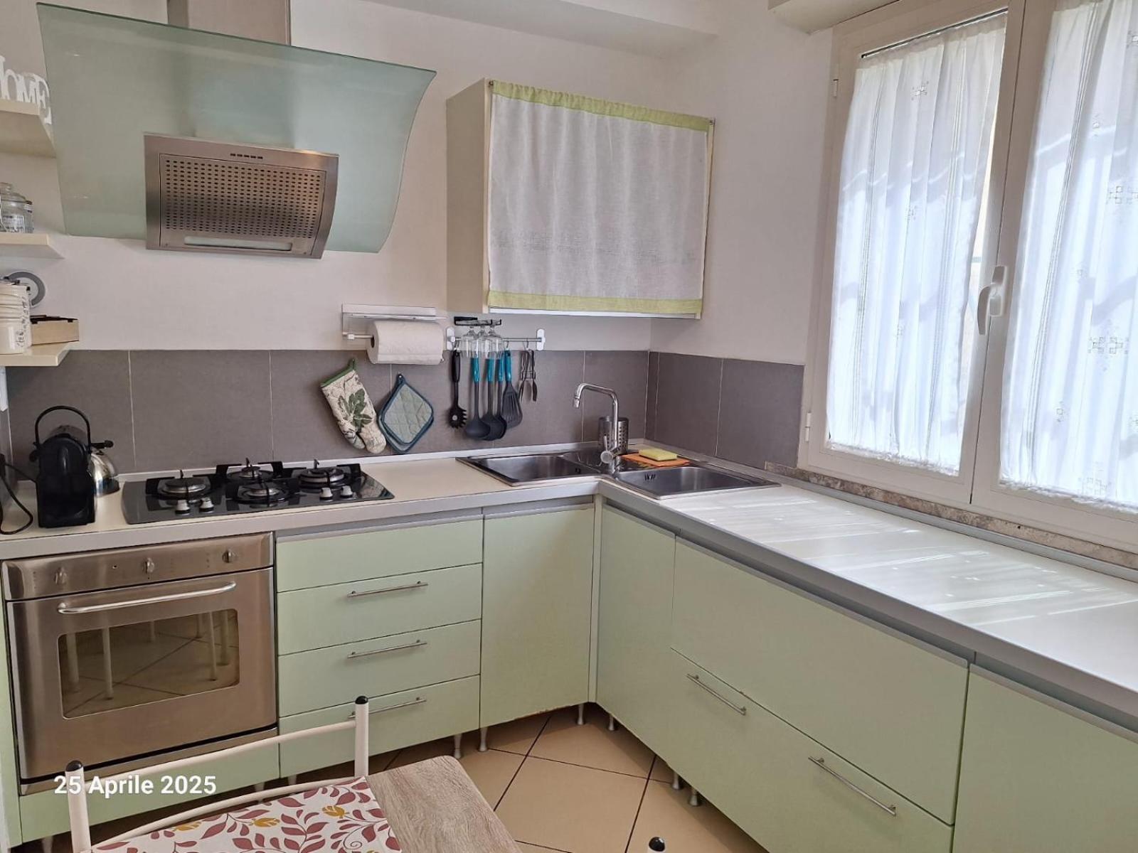 Il Melograno Apartment Римини Екстериор снимка